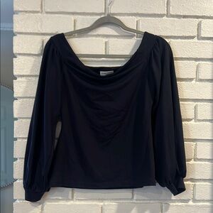 Gruppo Italiano navy blue off shoulder/boat neck top size small/medium.